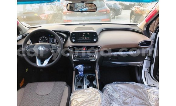 Nunua Imported Hyundai Santa Fe White Gari ndani ya Import - Dubai nchini Malawi Nunua Imported Hyundai Santa Fe White Gari ndani ya Import - Dubai nchini Malawi