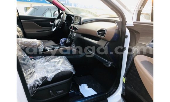 Nunua Imported Hyundai Santa Fe White Gari ndani ya Import - Dubai nchini Malawi Nunua Imported Hyundai Santa Fe White Gari ndani ya Import - Dubai nchini Malawi