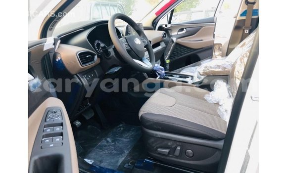 Nunua Imported Hyundai Santa Fe White Gari ndani ya Import - Dubai nchini Malawi Nunua Imported Hyundai Santa Fe White Gari ndani ya Import - Dubai nchini Malawi