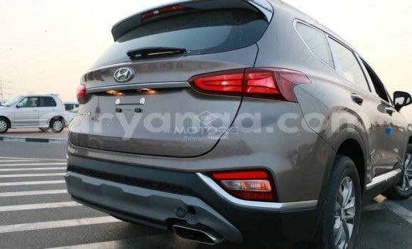 Nunua Imported Hyundai Santa Fe Brown Gari ndani ya Import - Dubai nchini Malawi Nunua Imported Hyundai Santa Fe Brown Gari ndani ya Import - Dubai nchini Malawi
