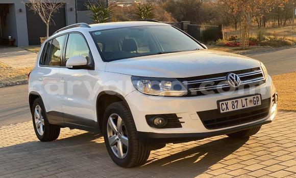 Nunua Ilio tumika Volkswagen Tiguan White Gari ndani ya Blantyre nchini Malawi