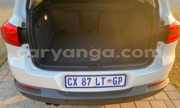 Nunua Ilio tumika Volkswagen Tiguan White Gari ndani ya Blantyre nchini Malawi Nunua Ilio tumika Volkswagen Tiguan White Gari ndani ya Blantyre nchini Malawi