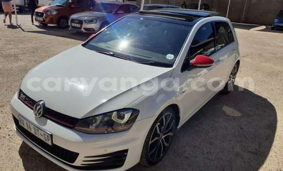 Buy Used Volkswagen Golf GTI White Car in Chilumba in Karonga Buy Used Volkswagen Golf GTI White Car in Chilumba in Karonga