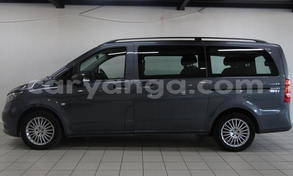 Buy Used Mercedes‒Benz 190–Series Silver Car in Chilumba in Karonga Buy Used Mercedes‒Benz 190–Series Silver Car in Chilumba in Karonga