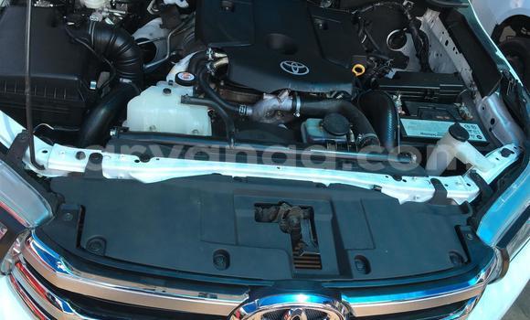 Buy Used Toyota Hilux White Car in Chilumba in Karonga Buy Used Toyota Hilux White Car in Chilumba in Karonga