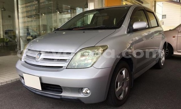 Buy Used Toyota IST Silver Car in Blantyre in Malawi Buy Used Toyota IST Silver Car in Blantyre in Malawi