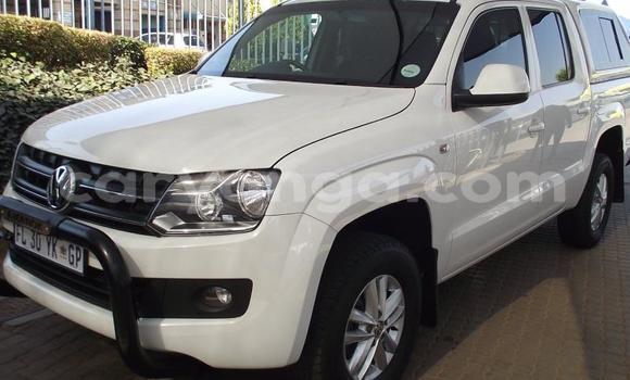 Buy Used Volkswagen Amarok White Car in Lilongwe in Malawi Buy Used Volkswagen Amarok White Car in Lilongwe in Malawi