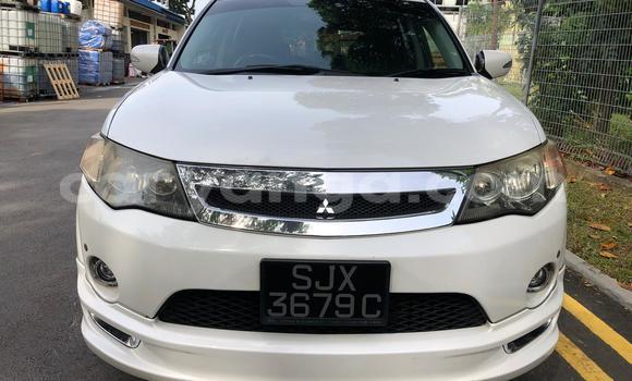 Buy Used Mitsubishi Outlander White Car in Blantyre in Malawi Buy Used Mitsubishi Outlander White Car in Blantyre in Malawi