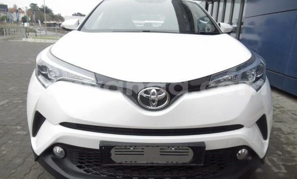 Nunua Ilio tumika Toyota C-HR White Gari ndani ya Blantyre nchini Malawi Nunua Ilio tumika Toyota C-HR White Gari ndani ya Blantyre nchini Malawi