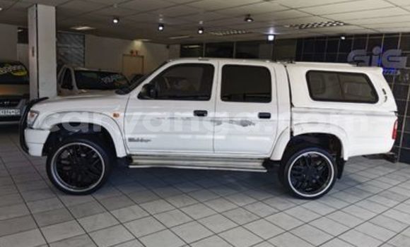 Buy Used Toyota Hilux White Car in Lilongwe in Malawi Buy Used Toyota Hilux White Car in Lilongwe in Malawi