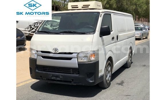Buy Import Toyota Hiace White Car in Import - Dubai in Malawi