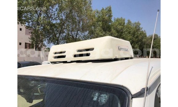 Nunua Imported Toyota Hiace White Gari ndani ya Import - Dubai nchini Malawi Nunua Imported Toyota Hiace White Gari ndani ya Import - Dubai nchini Malawi