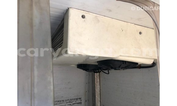 Nunua Imported Toyota Hiace White Gari ndani ya Import - Dubai nchini Malawi Nunua Imported Toyota Hiace White Gari ndani ya Import - Dubai nchini Malawi