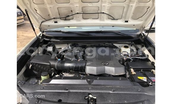 Nunua Imported Toyota Prado White Gari ndani ya Import - Dubai nchini Malawi Nunua Imported Toyota Prado White Gari ndani ya Import - Dubai nchini Malawi