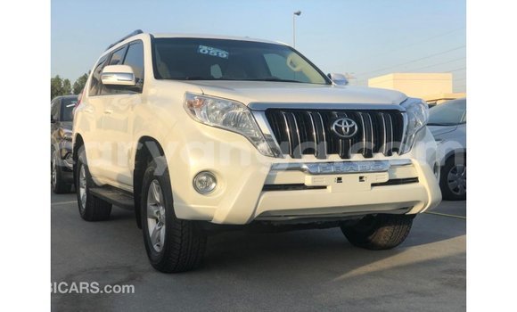 Acheter Import Voiture Toyota Prado Blanc à Import - Dubai, Malawi Acheter Import Voiture Toyota Prado Blanc à Import - Dubai, Malawi