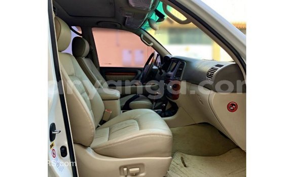 Buy Import Lexus LX White Car in Import - Dubai in Malawi Buy Import Lexus LX White Car in Import - Dubai in Malawi