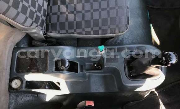 Nunua Ilio tumika Nissan UD White Lori ndani ya Blantyre nchini Malawi Nunua Ilio tumika Nissan UD White Lori ndani ya Blantyre nchini Malawi