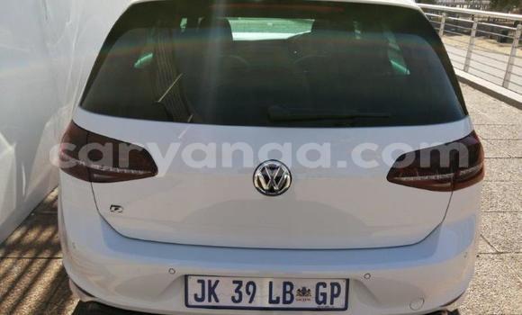Nunua Ilio tumika Volkswagen Golf R White Gari ndani ya Blantyre nchini Malawi Nunua Ilio tumika Volkswagen Golf R White Gari ndani ya Blantyre nchini Malawi