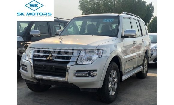 Buy Import Mitsubishi Pajero Black Car in Import - Dubai in Malawi