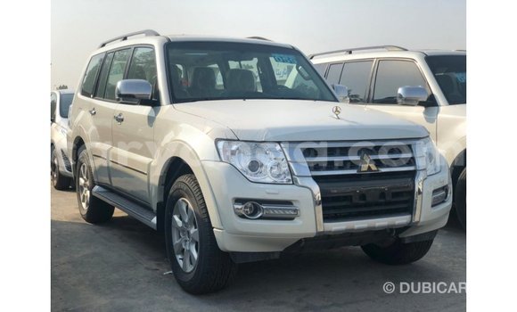 Nunua Imported Mitsubishi Pajero Black Gari ndani ya Import - Dubai nchini Malawi Nunua Imported Mitsubishi Pajero Black Gari ndani ya Import - Dubai nchini Malawi