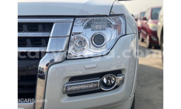 Nunua Imported Mitsubishi Pajero Black Gari ndani ya Import - Dubai nchini Malawi Nunua Imported Mitsubishi Pajero Black Gari ndani ya Import - Dubai nchini Malawi