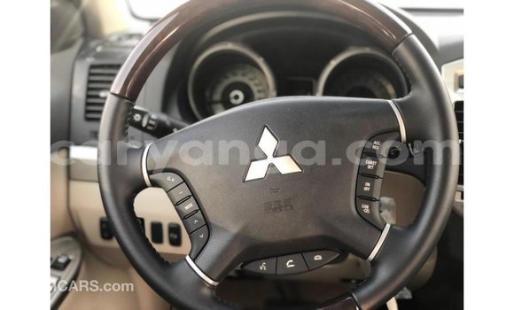 Nunua Imported Mitsubishi Pajero Black Gari ndani ya Import - Dubai nchini Malawi Nunua Imported Mitsubishi Pajero Black Gari ndani ya Import - Dubai nchini Malawi