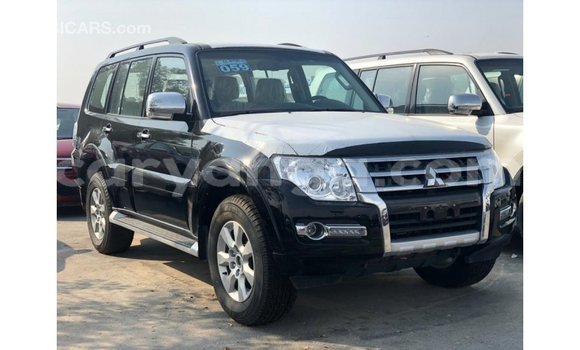 Nunua Imported Mitsubishi Pajero Black Gari ndani ya Import - Dubai nchini Malawi Nunua Imported Mitsubishi Pajero Black Gari ndani ya Import - Dubai nchini Malawi