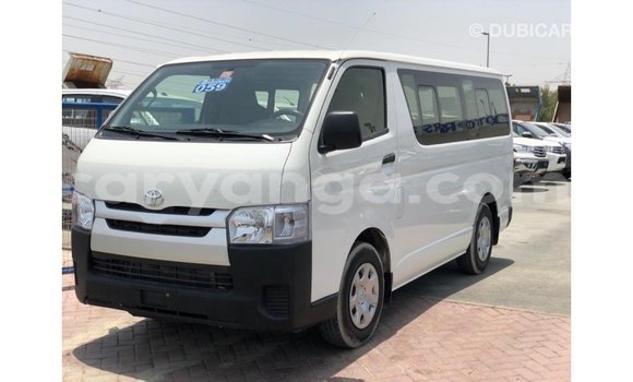 Nunua Imported Toyota Hiace White Gari ndani ya Import - Dubai nchini Malawi Nunua Imported Toyota Hiace White Gari ndani ya Import - Dubai nchini Malawi