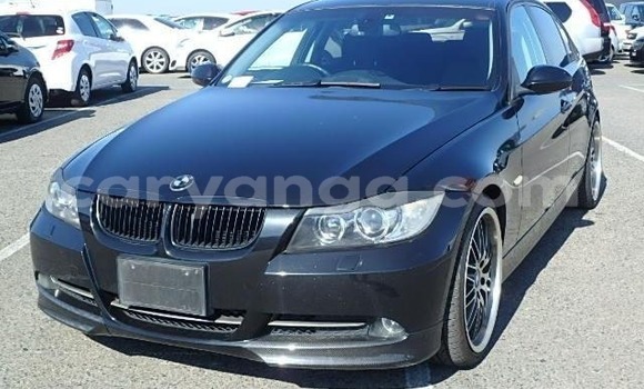Buy Import BMW 3–Series Black Car in Lilongwe in Malawi