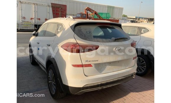 Acheter Import Voiture Hyundai Tucson Blanc à Import - Dubai, Malawi Acheter Import Voiture Hyundai Tucson Blanc à Import - Dubai, Malawi