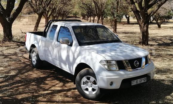 Buy Used Nissan Navara White Car in Chikwawa in Chikwawa Buy Used Nissan Navara White Car in Chikwawa in Chikwawa