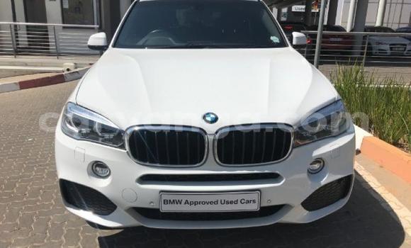 Nunua Ilio tumika BMW X5 M White Gari ndani ya Blantyre nchini Malawi