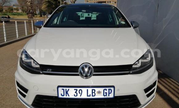 Nunua Ilio tumika Volkswagen Golf R White Gari ndani ya Blantyre nchini Malawi Nunua Ilio tumika Volkswagen Golf R White Gari ndani ya Blantyre nchini Malawi