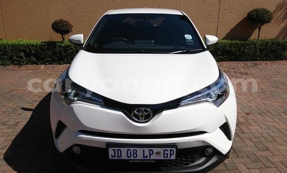 Nunua Ilio tumika Toyota C-HR White Gari ndani ya Blantyre nchini Malawi Nunua Ilio tumika Toyota C-HR White Gari ndani ya Blantyre nchini Malawi