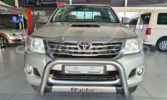 Nunua Ilio tumika Toyota Hilux Silver Gari ndani ya Import - Dubai nchini Malawi Nunua Ilio tumika Toyota Hilux Silver Gari ndani ya Import - Dubai nchini Malawi