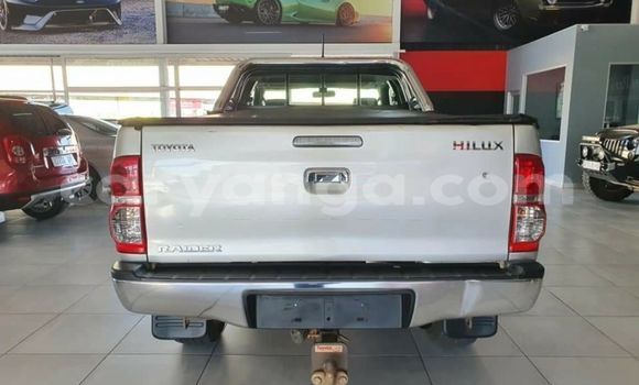 Nunua Ilio tumika Toyota Hilux Silver Gari ndani ya Import - Dubai nchini Malawi Nunua Ilio tumika Toyota Hilux Silver Gari ndani ya Import - Dubai nchini Malawi