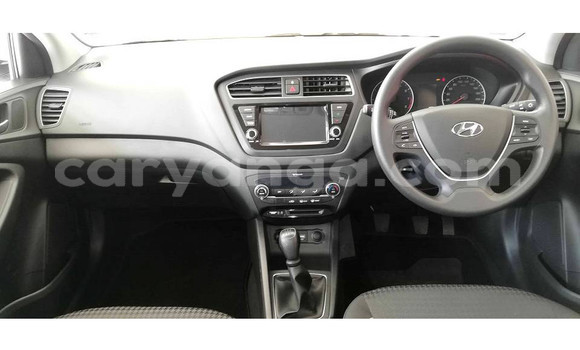 Buy Used Hyundai i20 White Car in Chilumba in Karonga Buy Used Hyundai i20 White Car in Chilumba in Karonga