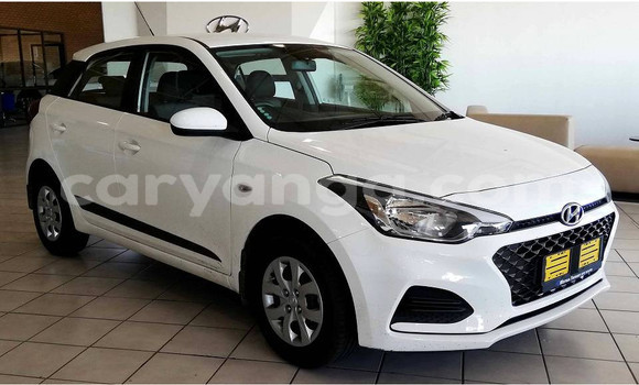 Buy Used Hyundai i20 White Car in Chilumba in Karonga Buy Used Hyundai i20 White Car in Chilumba in Karonga