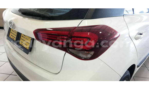 Buy Used Hyundai i20 White Car in Chilumba in Karonga Buy Used Hyundai i20 White Car in Chilumba in Karonga