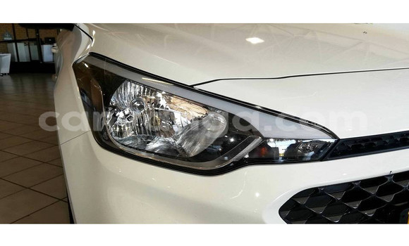 Buy Used Hyundai i20 White Car in Chilumba in Karonga Buy Used Hyundai i20 White Car in Chilumba in Karonga