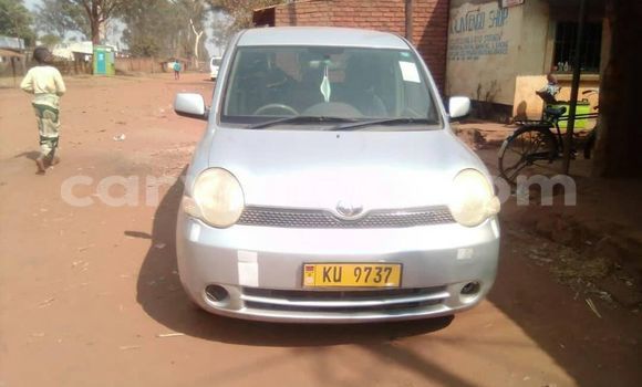 Nunua Ilio tumika Toyota Sienta Silver Gari ndani ya Dedza nchini Dedza Nunua Ilio tumika Toyota Sienta Silver Gari ndani ya Dedza nchini Dedza