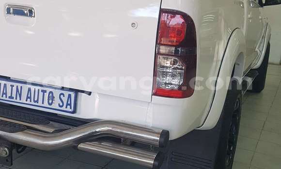 Buy Used Toyota Hilux White Car in Balaka in Balaka Buy Used Toyota Hilux White Car in Balaka in Balaka