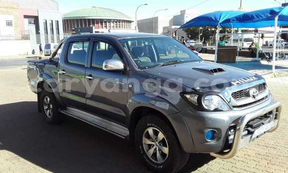 Buy Used Toyota Hilux Silver Car in Balaka in Balaka Buy Used Toyota Hilux Silver Car in Balaka in Balaka