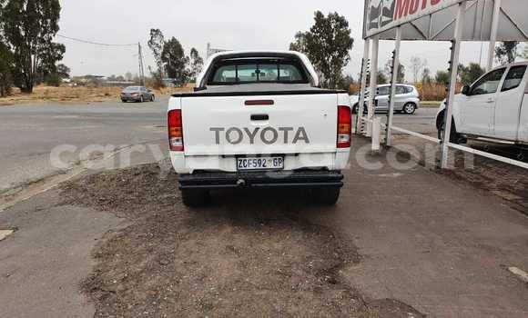 Buy Used Toyota Hilux White Car in Balaka in Balaka Buy Used Toyota Hilux White Car in Balaka in Balaka