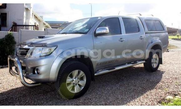 Buy Used Toyota Hilux Silver Car in Chilumba in Karonga Buy Used Toyota Hilux Silver Car in Chilumba in Karonga