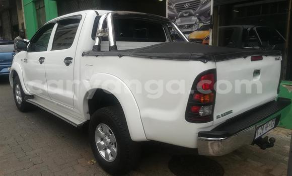 Buy Used Toyota Hilux White Car in Balaka in Balaka Buy Used Toyota Hilux White Car in Balaka in Balaka