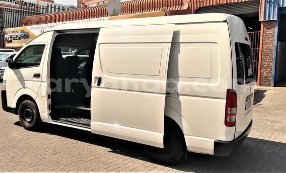 Buy Used Toyota Hilux White Car in Blantyre in Malawi Buy Used Toyota Hilux White Car in Blantyre in Malawi