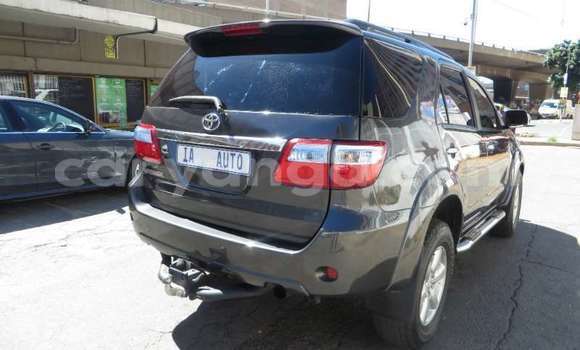 Buy Used Toyota Fortuner Silver Car in Balaka in Balaka Buy Used Toyota Fortuner Silver Car in Balaka in Balaka