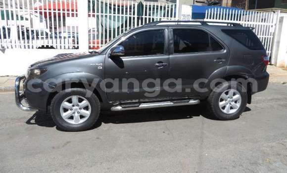 Buy Used Toyota Fortuner Silver Car in Balaka in Balaka Buy Used Toyota Fortuner Silver Car in Balaka in Balaka