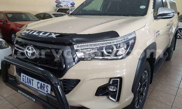 Buy Used Toyota Hilux White Car in Chikwawa in Chikwawa Buy Used Toyota Hilux White Car in Chikwawa in Chikwawa